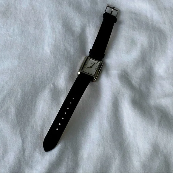 ⭐️HOST PICK⭐️ Bulova Wristwatch - Picture 9 of 9
